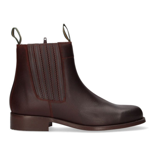 Bota corta con fuelle y cremallera en becerro Valverde del Camino