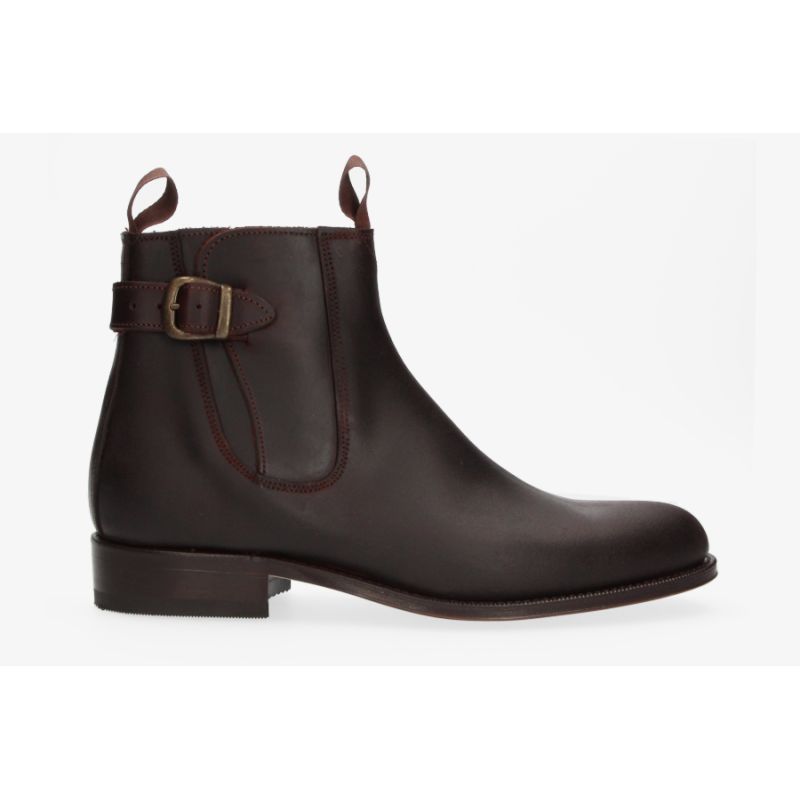 Short boot with gusset and buckle in chestnut calf Valverde del Camino