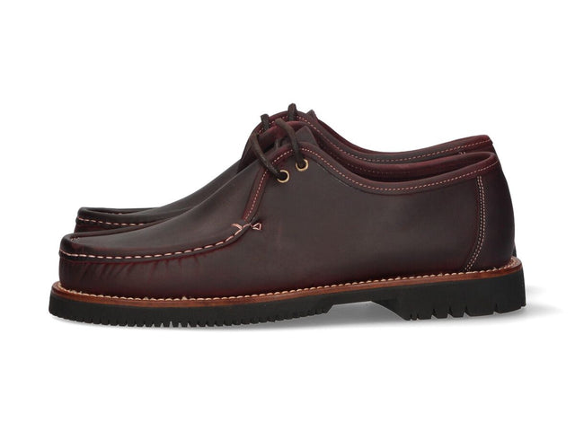 Mocasin con cordones burdeos