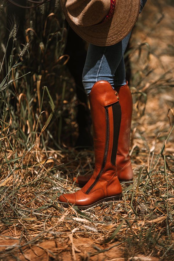 Women's Equestrian Boot with Leather Elastic