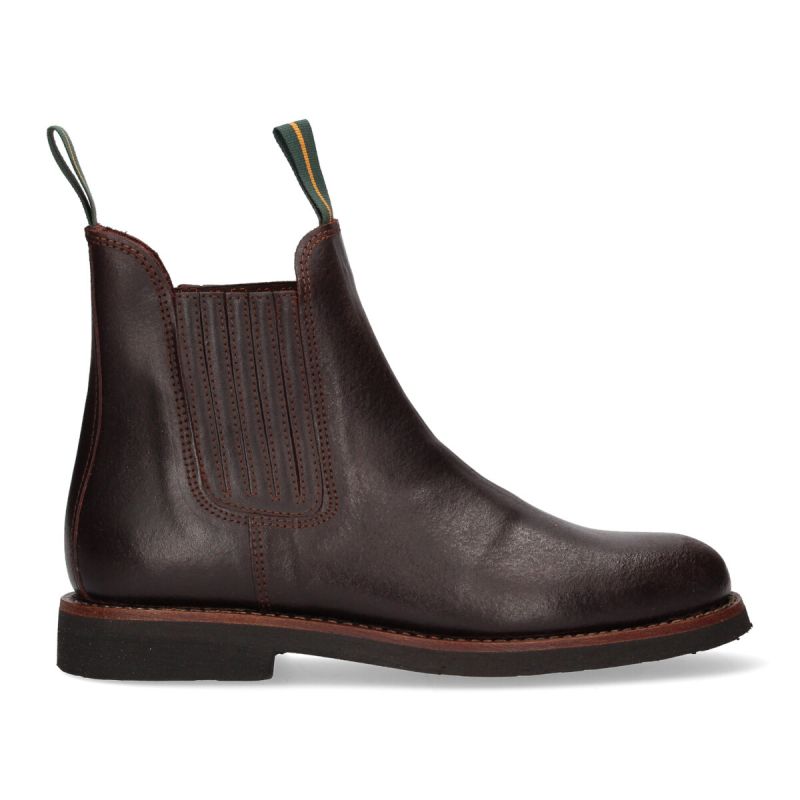 Short chestnut calf boot with elastic gusset Valverde del Camino