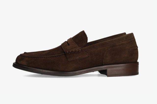 Brown nubuck loafer