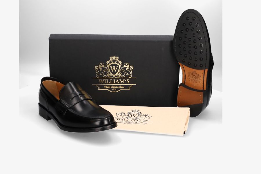 Black boxcalf loafer