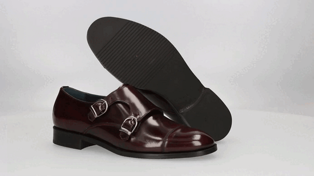 Two Buckles Antique Bordeaux Top