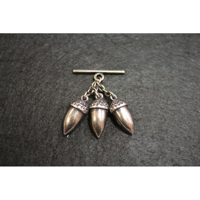 Caireles Old Nickel 3 Acorns