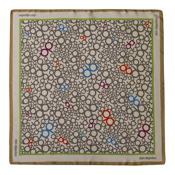 PAÑUELO BEIGE LETRAS