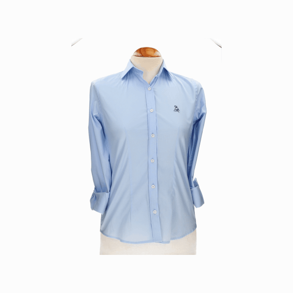 Camisa mujer popelín celeste con bordado amazonas marino