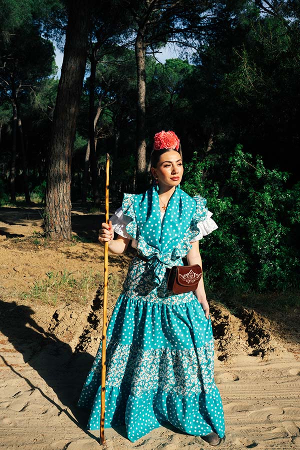 Poppy Set in Green Combined with Flowers