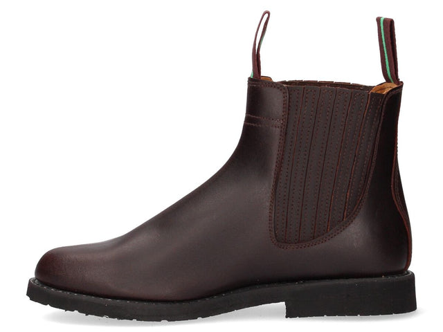 Short calfskin boot with gusset and rubber sole Valverde del Camino