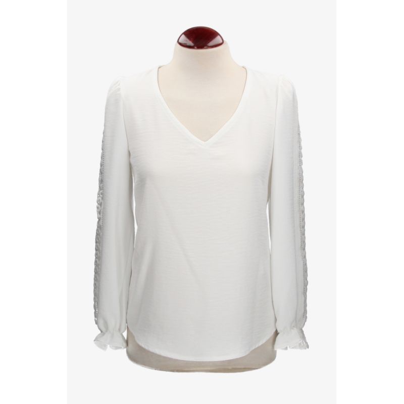 Plumeti Blouse with Lace on Sleeves