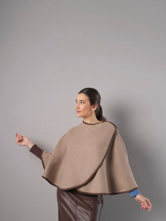 CAPA CORTA CRUZADA BEIGE