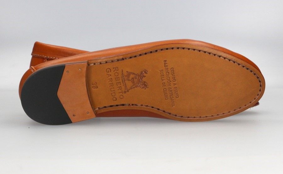 Natural Cowhide Tassel Moccasin