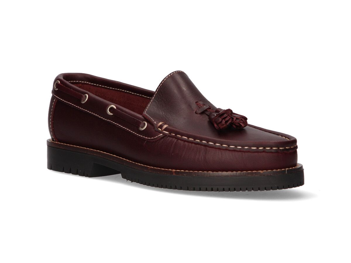 Burgundy Tassel Tuft