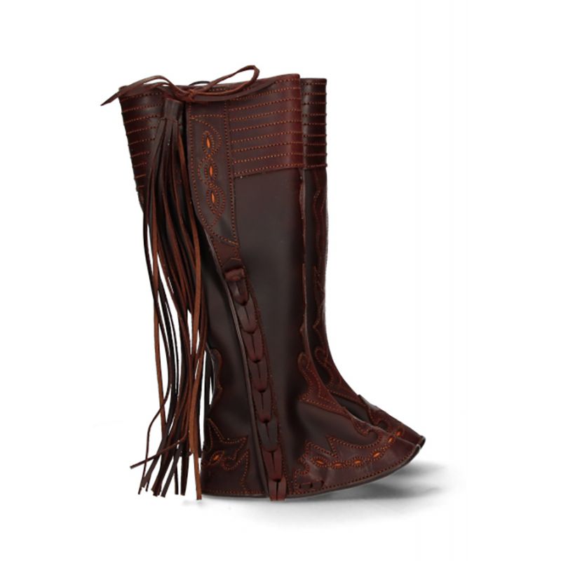 Calf walking gaiter with fire decoration Valverde del Camino