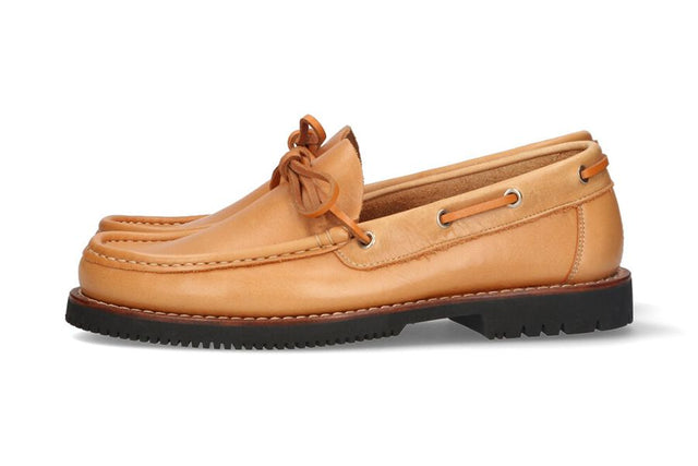 Mocasin con lazos natural