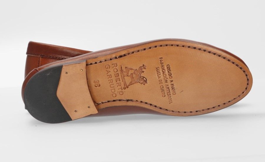 Moccasin with Vaqueta Sol Mask