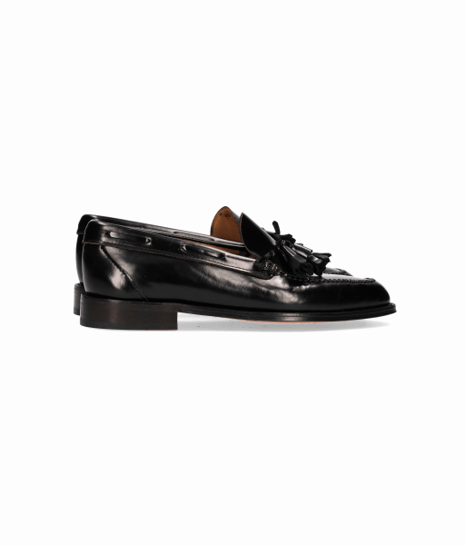 Black tassel loafer