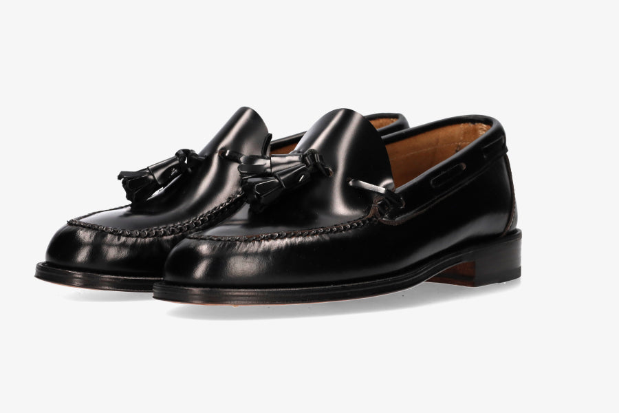 Black tassel loafer