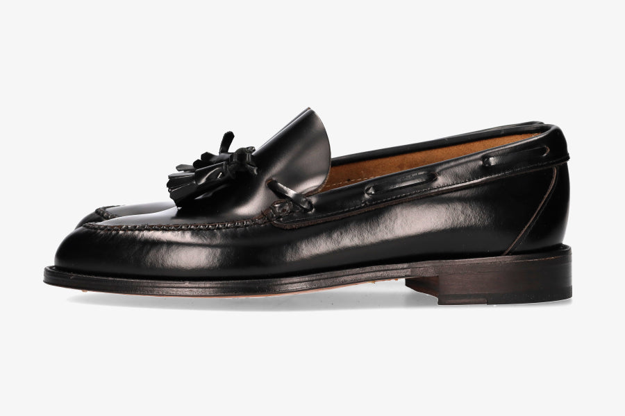 Black tassel loafer