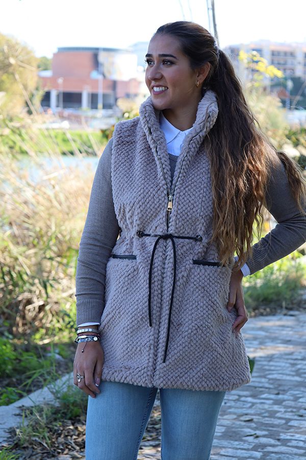 Beige Fur Vest with Dark Zipper