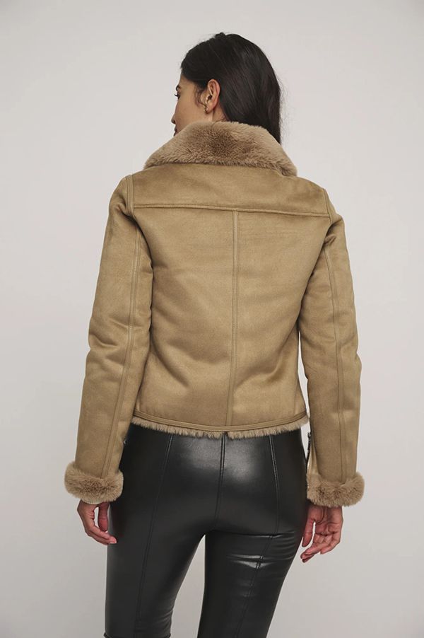 SAND SHEARLING JACKET