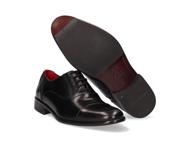 English Black Ceremony