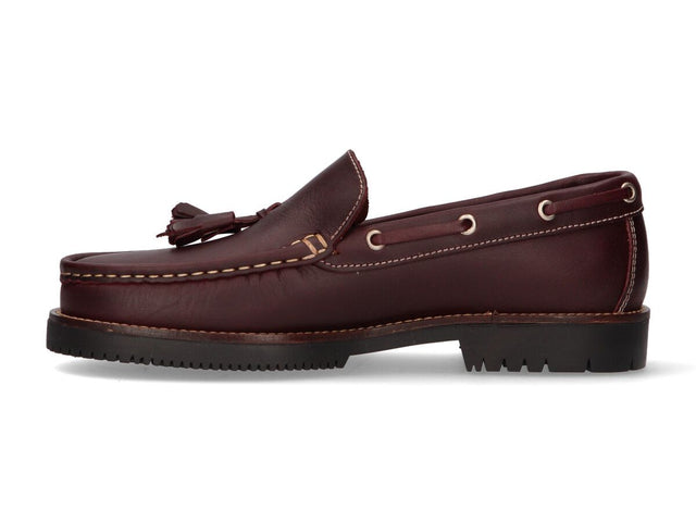 Burgundy Tassel Tuft