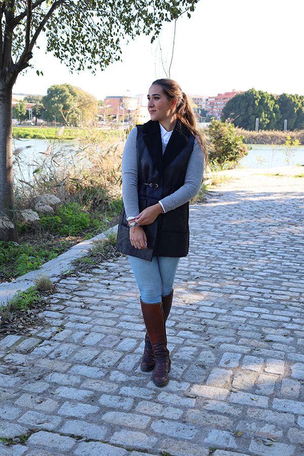 Black Vest with Thin Belt Ornament