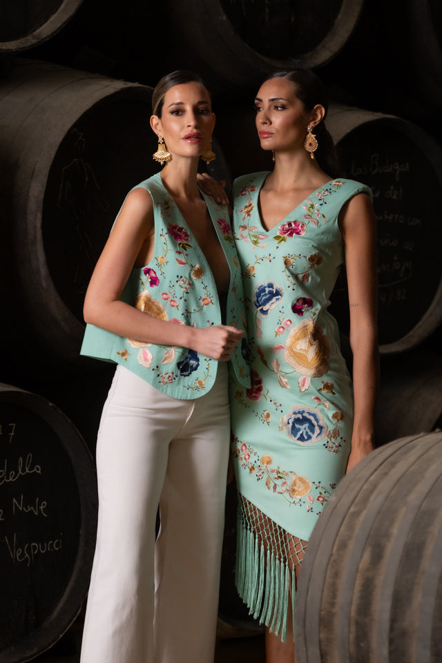 VESTIDO BORDADO VERDE AGUA