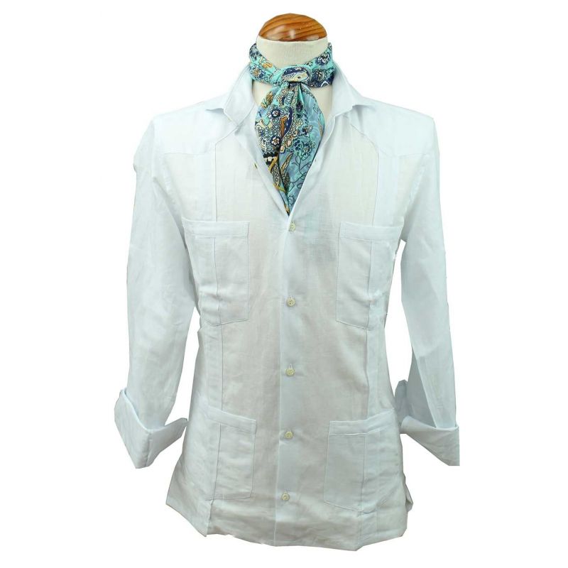 Camisa cubana de caballero, en color blanca. Tejido de lino Camisa cubana de caballero, en color blanca. Tejido de lino