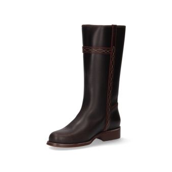 Cowboy boot with top stitching embellishment Valverde del Camino