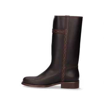 Cowboy boot with top stitching embellishment Valverde del Camino