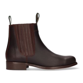 Short brown calf boot...