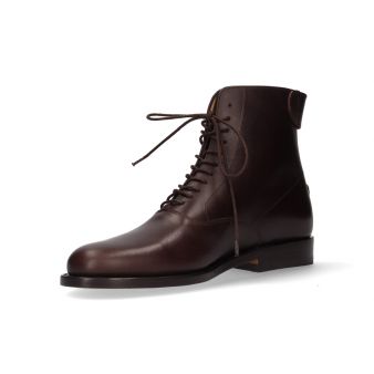 Short chestnut boot with rear zipper Valverde del Camino