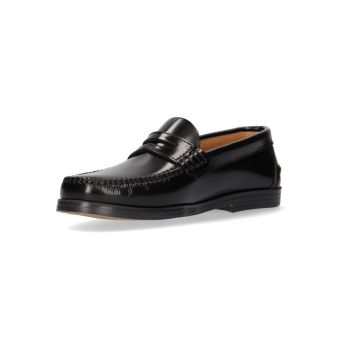 Black moccasin for boys with shoe mask