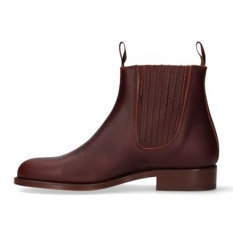 Short boot with pleated gusset in chestnut colour Valverde del Camino