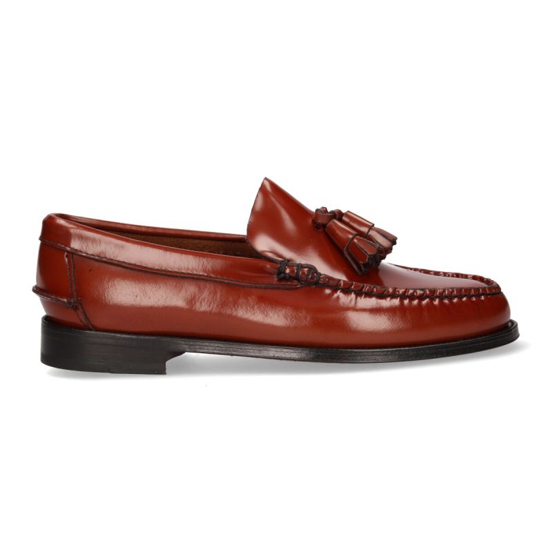 Mocassim com borlas nobre