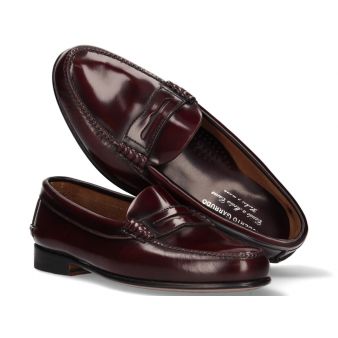 Moccasin with burgundy shoe mask