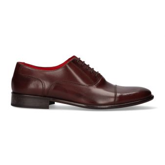 English brown formal shoe