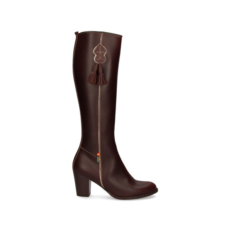 Cowboy boot with heel and tassels Valverde del Camino
