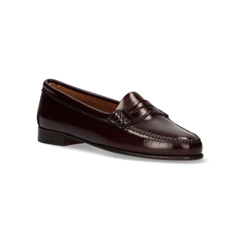 Mocassim feminino com máscara bordô
