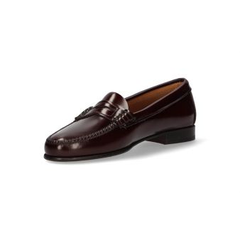 Mocassim feminino com máscara bordô