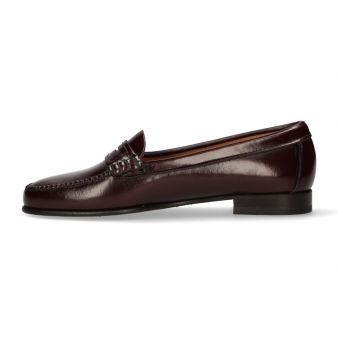 Mocassim feminino com máscara bordô