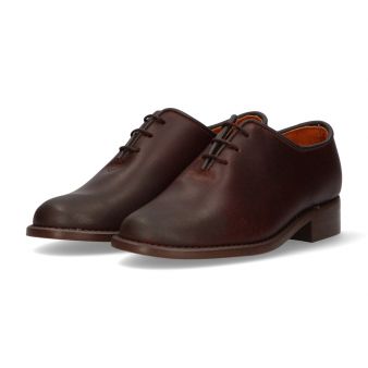 English style boy's shoe for chestnut gaiter