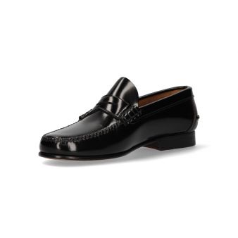 Black Moccasin with Shoe Mask