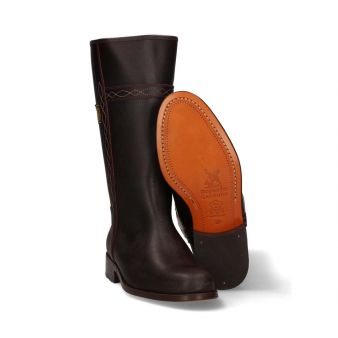 Cowboy boot with top stitching embellishment Valverde del Camino