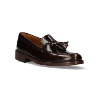 Loafer raised contour embellishment tassels leather