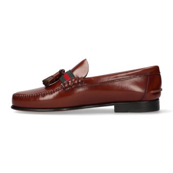 Leather tasseled moccasin with Gucci embellishment