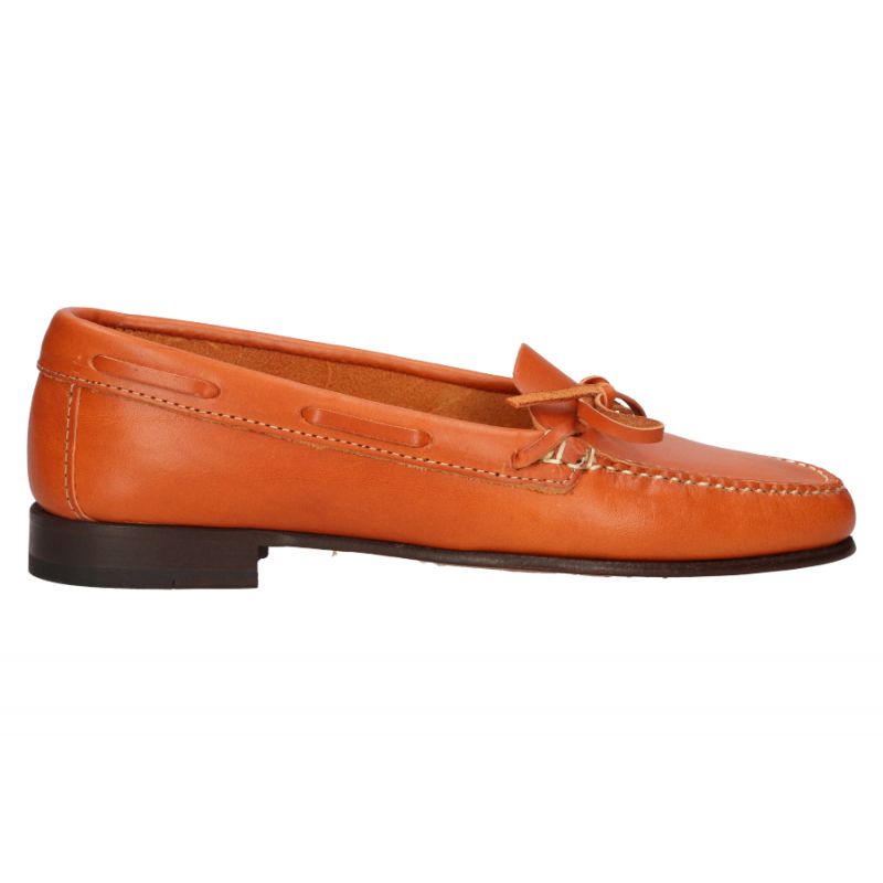 Lady's moccasin with leather bow