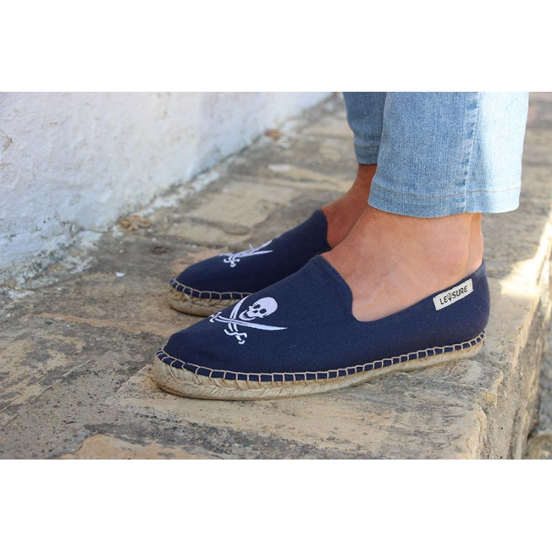 Mocassin marine brodé pirate